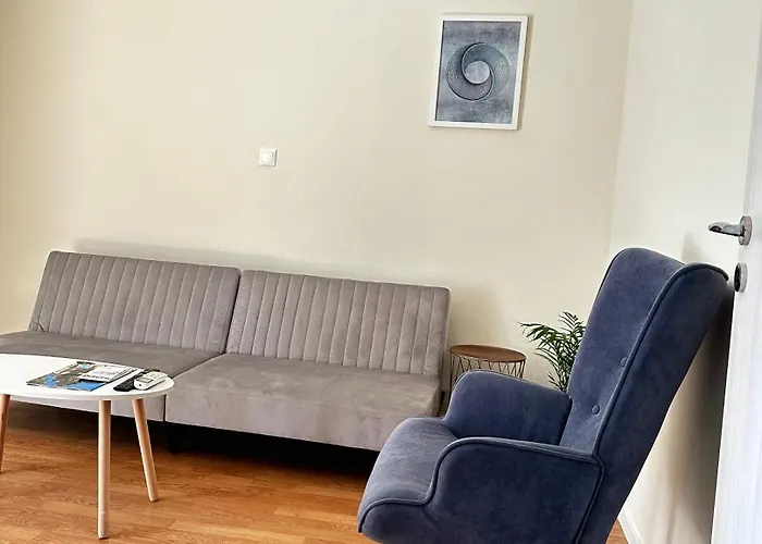 Petralona Modern Apartment