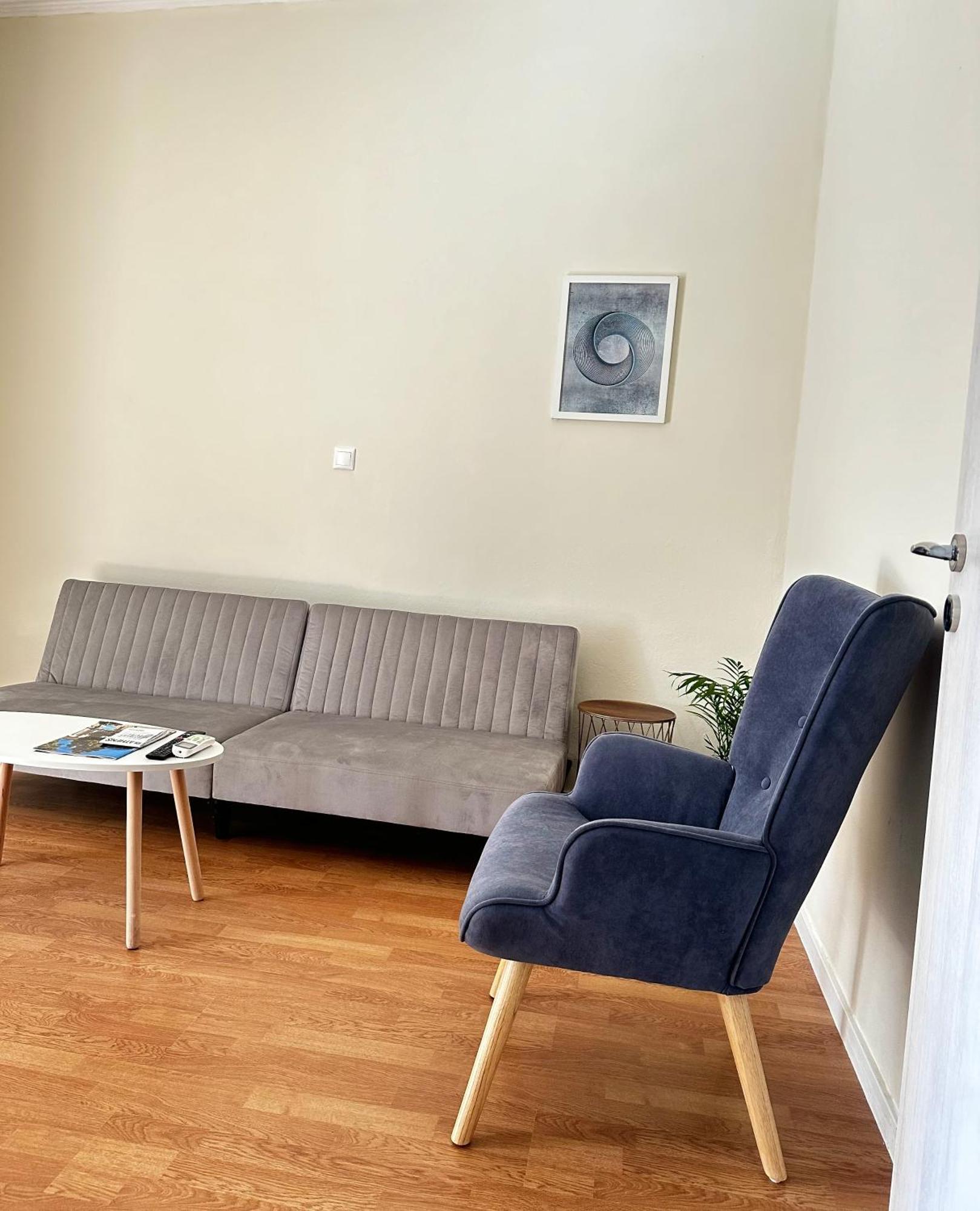 Petralona Modern Apartment Athens